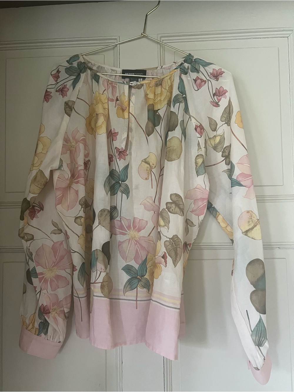Fifteen Twenty Floral Blouse Size Small – Soft Romantic Print